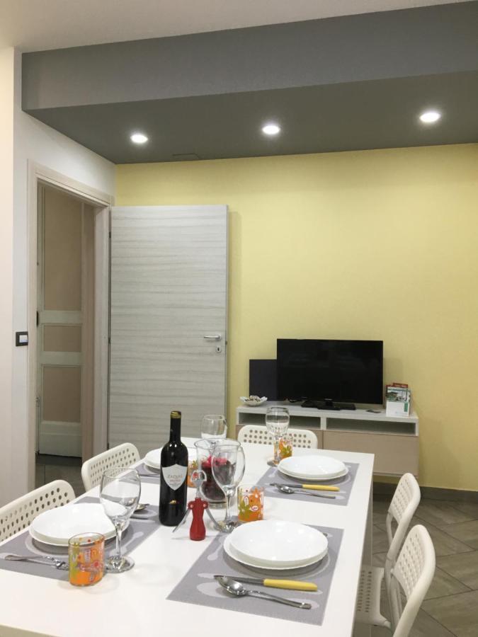 Lm Apartment - View Over The City Catania Exterior photo